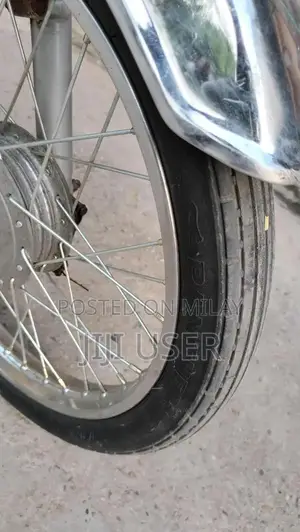 Honda 70 2020 Motorcycle - Classic Commuter Bike