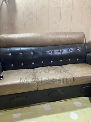 Comfortable Gently Used Sofa Set for Living Room