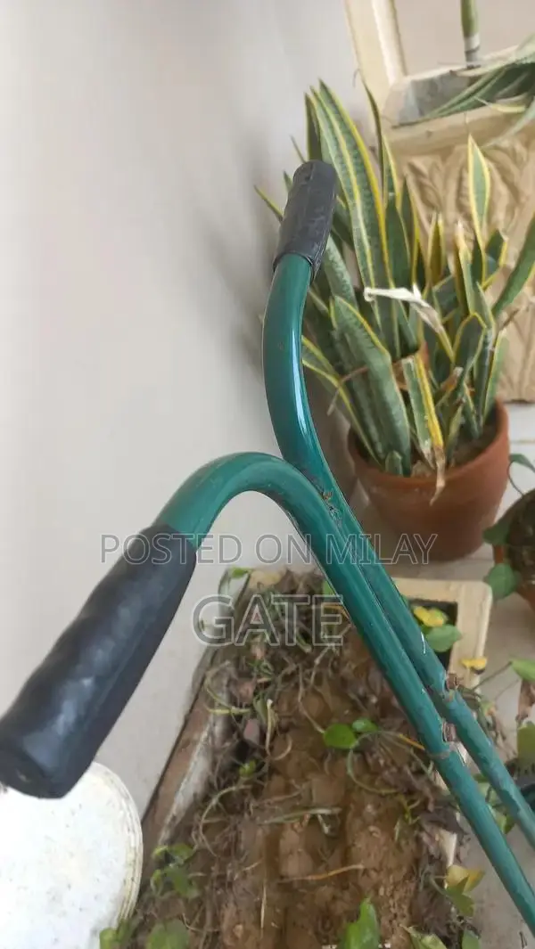 Professional Grass Cutting Machine for Lawn Maintenance