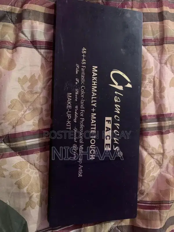 Professional 48-Color Eyeshadow Palette - Ultimate Glamorous Makeup Ki