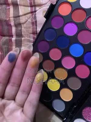 Professional 48-Color Eyeshadow Palette - Ultimate Glamorous Makeup Ki