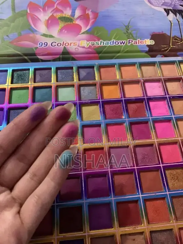 Professional 48-Color Eyeshadow Palette - Ultimate Glamorous Makeup Ki