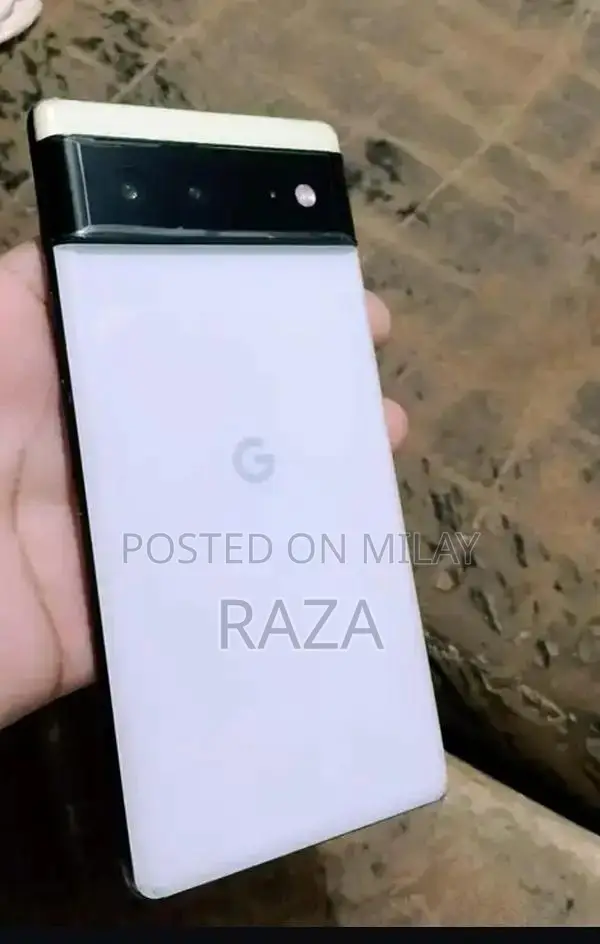 Pixel 6a Smartphone with Slight Glass Damage, 6/128GB Storage