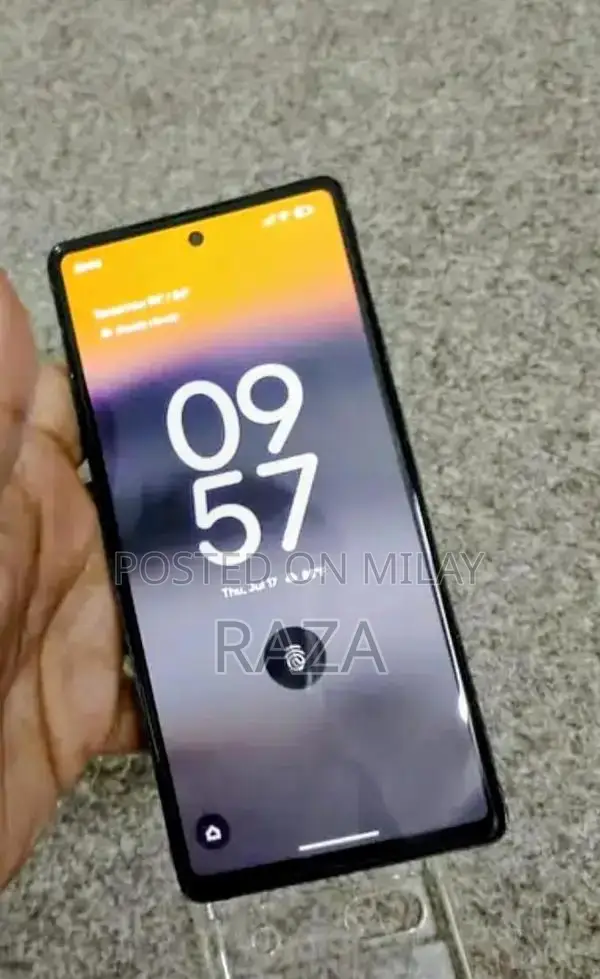Pixel 6a Smartphone with Slight Glass Damage, 6/128GB Storage