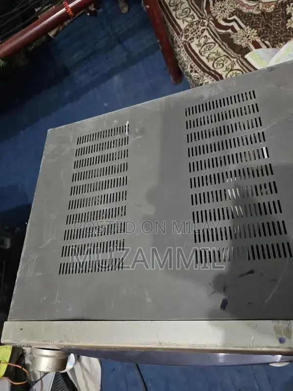 Audio Amplifier with Bass Enhancement Speaker System