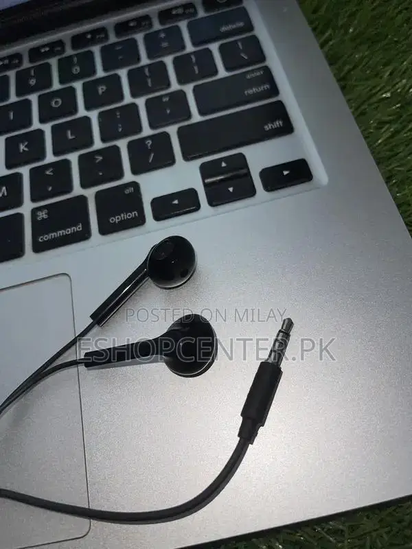 Premium Motorola Wired Handsfree Headset with Enhanced Microphone