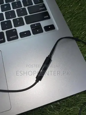 Premium Motorola Wired Handsfree Headset with Enhanced Microphone