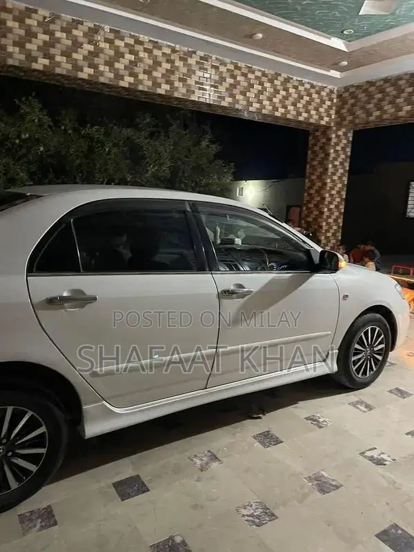 Good Condition Vehicle with Versatile Features