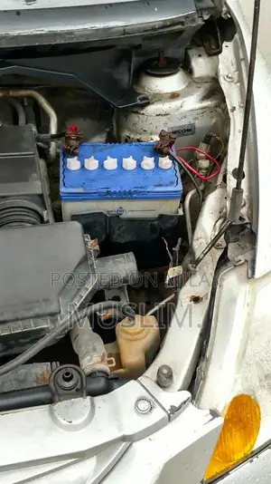 Honda City IDSI 2005 Silver Sedan - Well Maintained