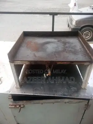 Commercial Shawarma Burger Counter with Seating