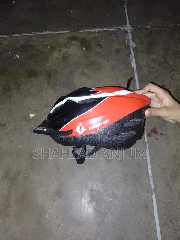 Lightweight Bicycle Safety Helmet for Cycling Enthusiasts