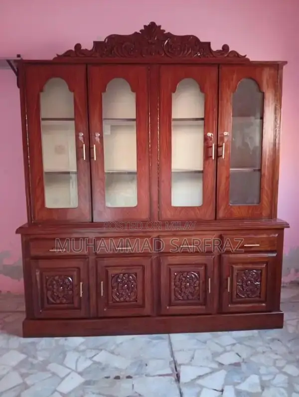 Chinioti Design Heavy Weight Showcase Display Cabinet