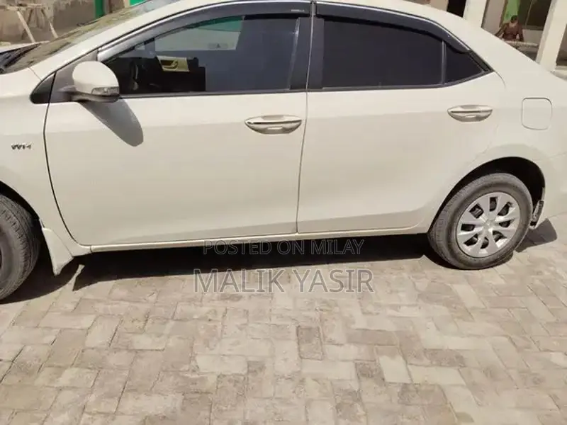 Gli Sedan 2019 White Sedan Automatic Transmission