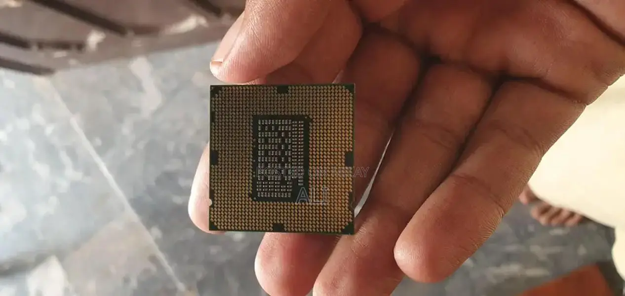 Intel Core i5 2nd Generation Laptop with Integrated Graphics