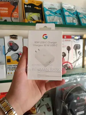 Photo - 30W USB-C Fast Charging Adapter