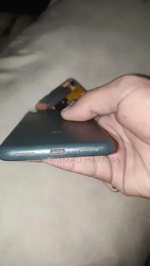 Pixel 5a 5G Smartphone - LCD Damaged, Otherwise Functional