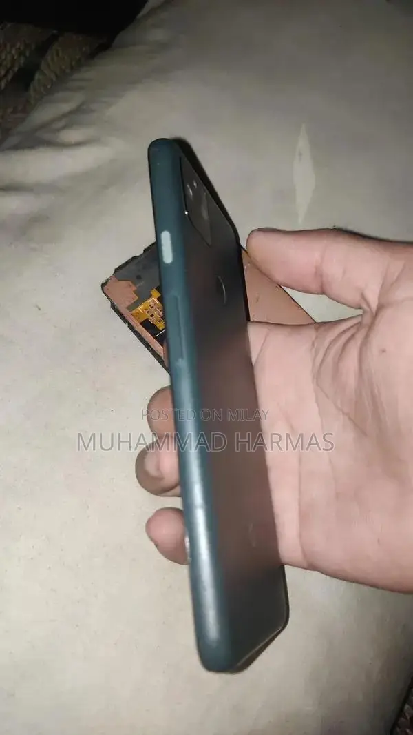 Pixel 5a 5G Smartphone - LCD Damaged, Otherwise Functional