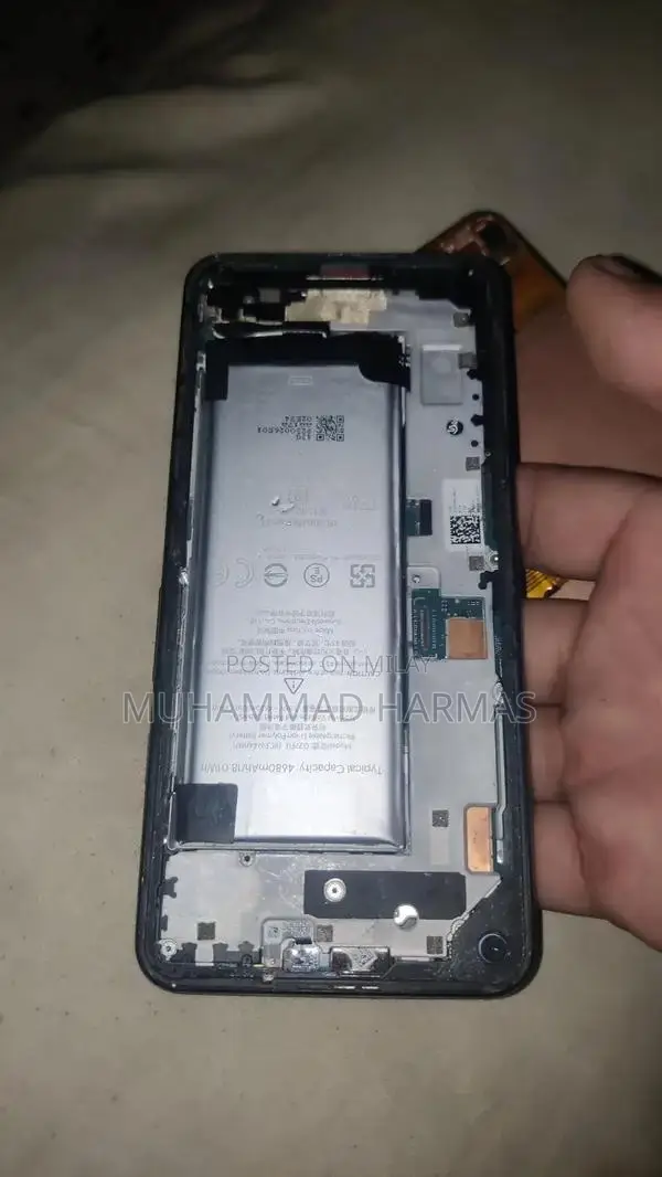 Pixel 5a 5G Smartphone - LCD Damaged, Otherwise Functional