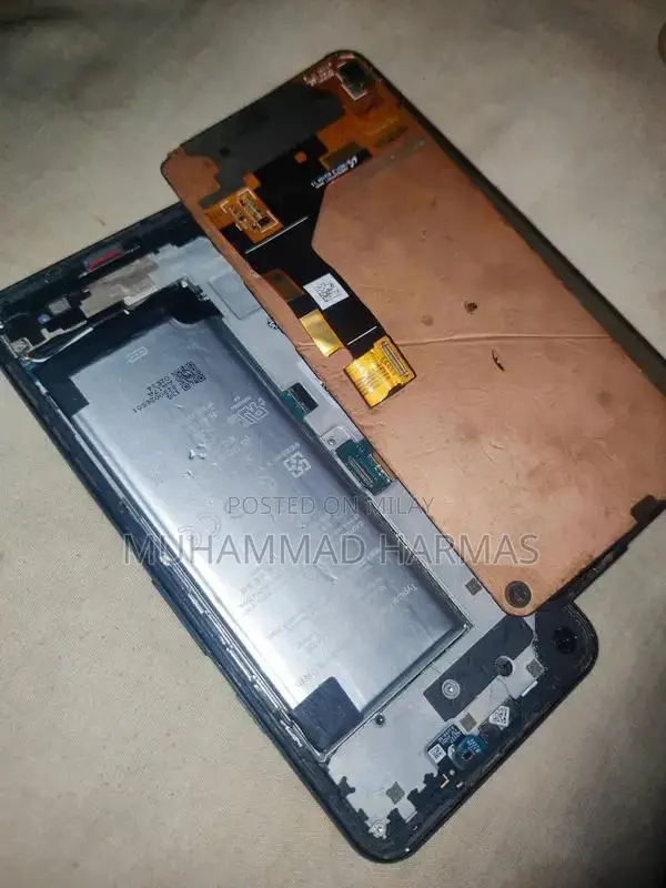 Pixel 5a 5G Smartphone - LCD Damaged, Otherwise Functional