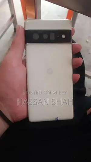 Excellent Condition Google Pixel 6 Pro Smartphone