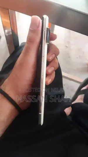 Excellent Condition Google Pixel 6 Pro Smartphone