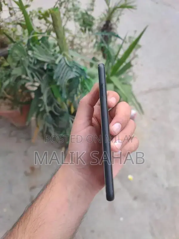 Google Pixel 4   Non Pta proved Cell phone available