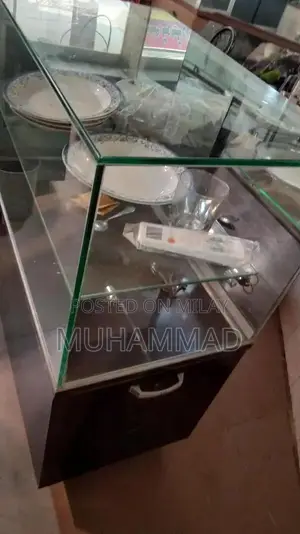 Multipurpose Counter Display with UV Sheet and Mirror - 37x28 cm