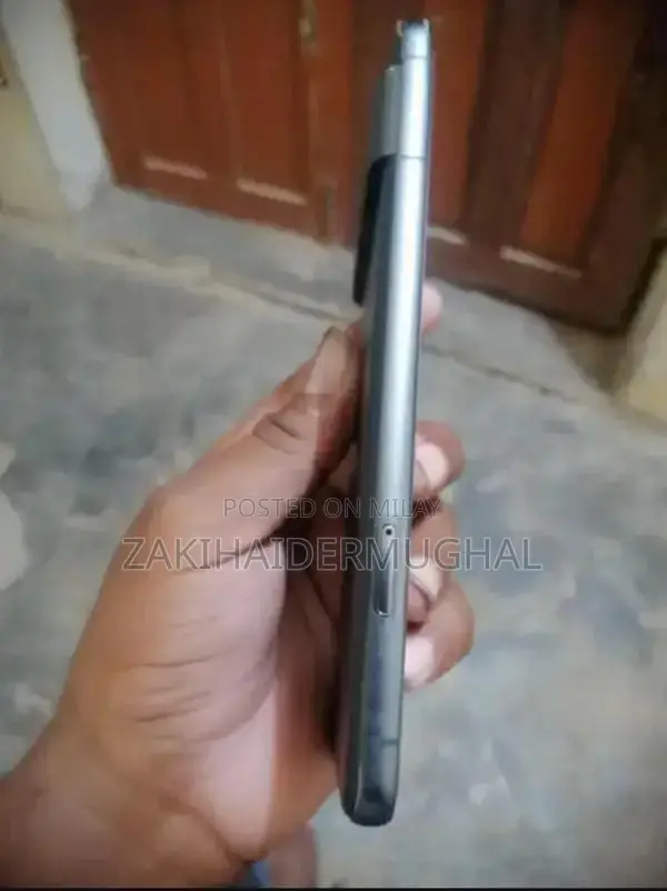 Google Pixel 8 Pro Official Smartphone 128GB Storage