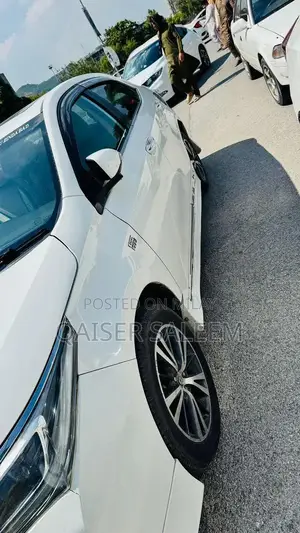 Photo - 2018 Grande Car - Well-Maintained Sedan