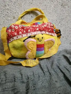 Stylish Used Hand Bags in Great Condition - Affordable Fashion Accesso