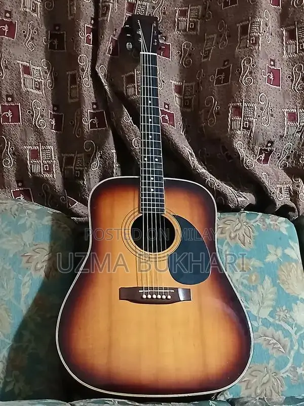 6-String Acoustic or Electric Guitar in Excellent Condition