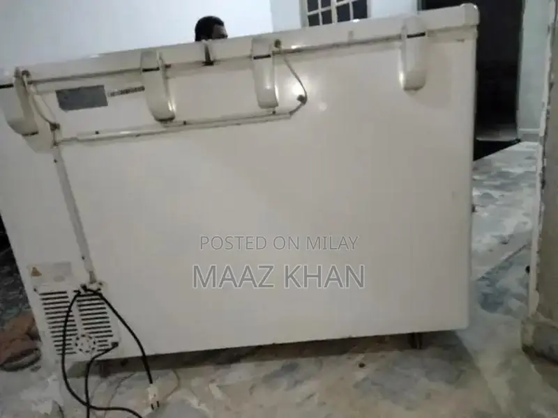 Haier Energy-Efficient Chest Freezer with Advanced Cooling Technology