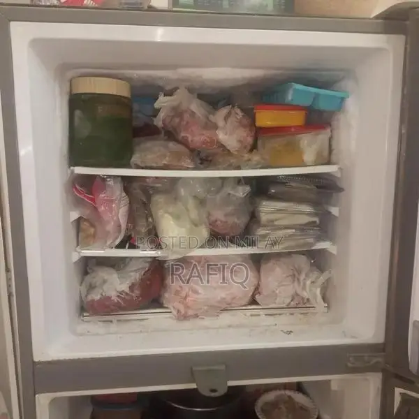 Haier HRF 380 Refrigerator - Compact Family-Friendly Cooling Solution