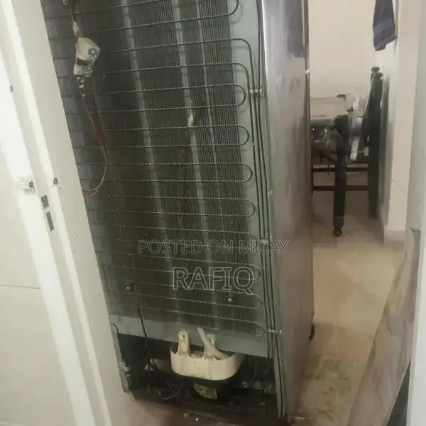 Haier HRF 380 Refrigerator - Compact Family-Friendly Cooling Solution