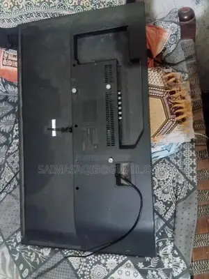 32-Inch LED Panel Display with Potential Maintenance Need