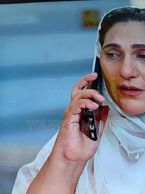 Used LED Projector with Color Issue - Functional