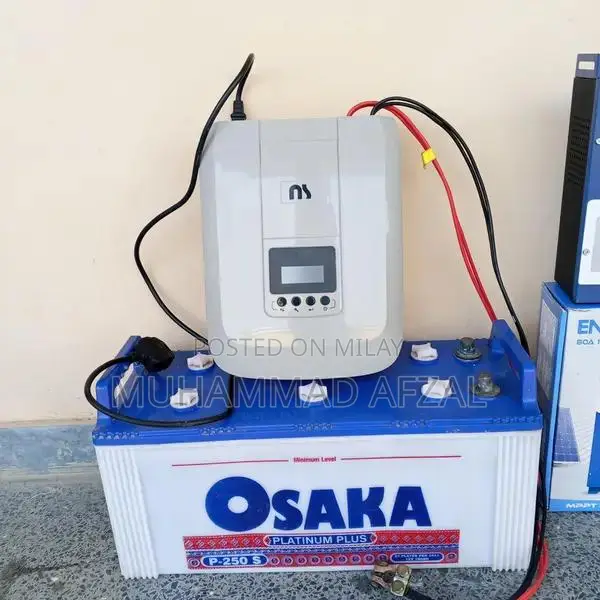 Solar UPS with MPPT Charge Controller and Battery