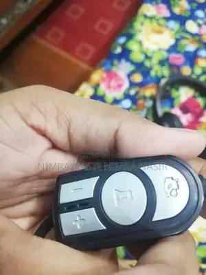 High-Quality Headphones - Clear Sound, Excellent Condition