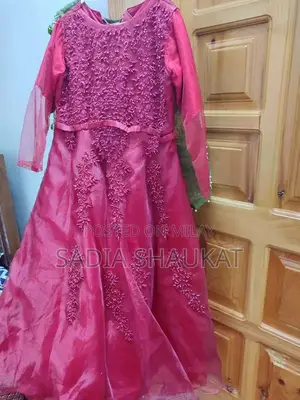 Minimally Used Medium Maxi Dress - Excellent Condition