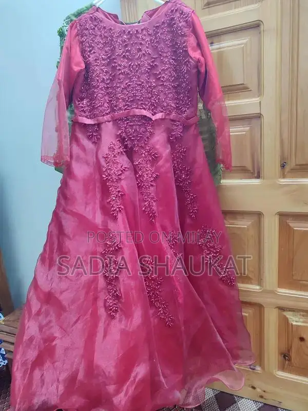 Minimally Used Medium Maxi Dress - Excellent Condition