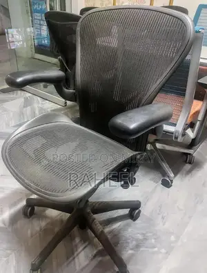 Herman Miller Aeron Ergonomic Office Chair - Graphite Remastered