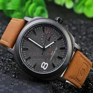 Stylish Analog Sports Watch - Perfect for Active Men and Boys