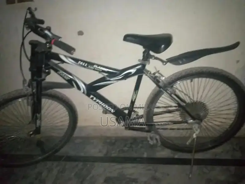 Versatile Bicycle for Fitness, Commuting, and Adventure