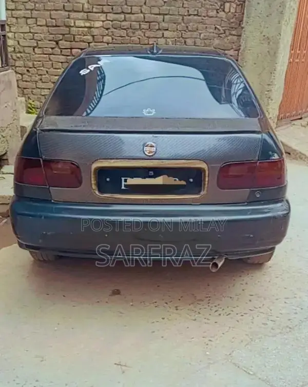 Honda Civic 1995 Sedan - Classic Import Car