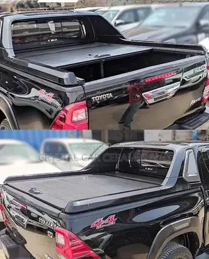 Photo - Jac and Rocca 4x4 Vehicle Shatter-Resistant Car Canopy Shelter