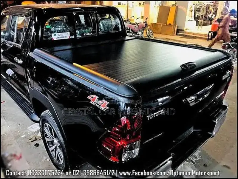 Jac and Rocca 4x4 Vehicle Shatter-Resistant Car Canopy Shelter