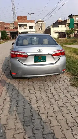 Toyota Corolla GLI 2016 Sedan - Well-Maintained Compact Car