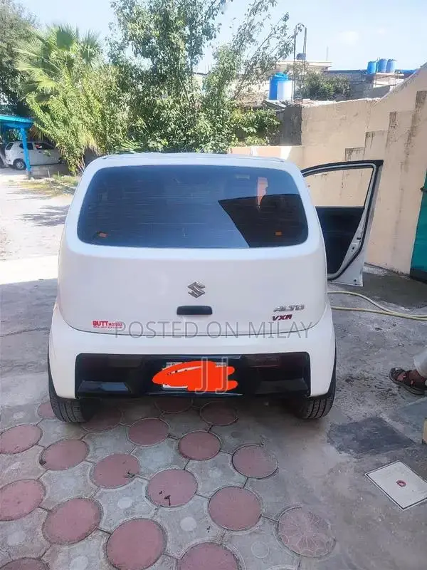 Alto VXR 2022 Compact Hatchback with Alloy Rims and LED Panel