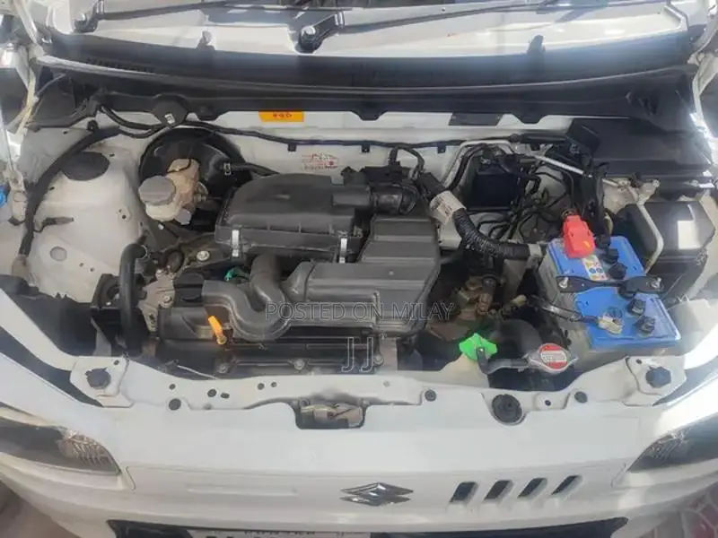 Alto VXR 2022 Compact Hatchback with Alloy Rims and LED Panel