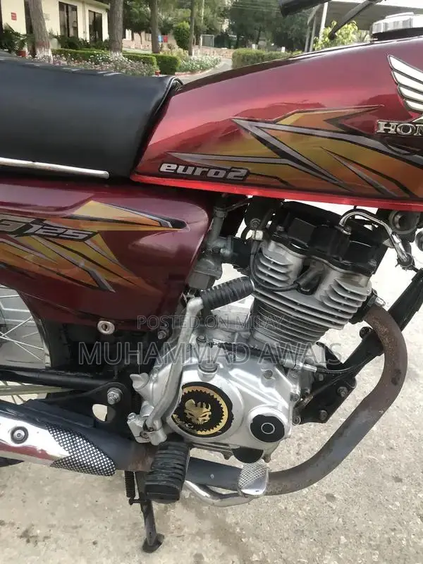 Honda 125 Motorcycle - Excellent Condition Urban Rider